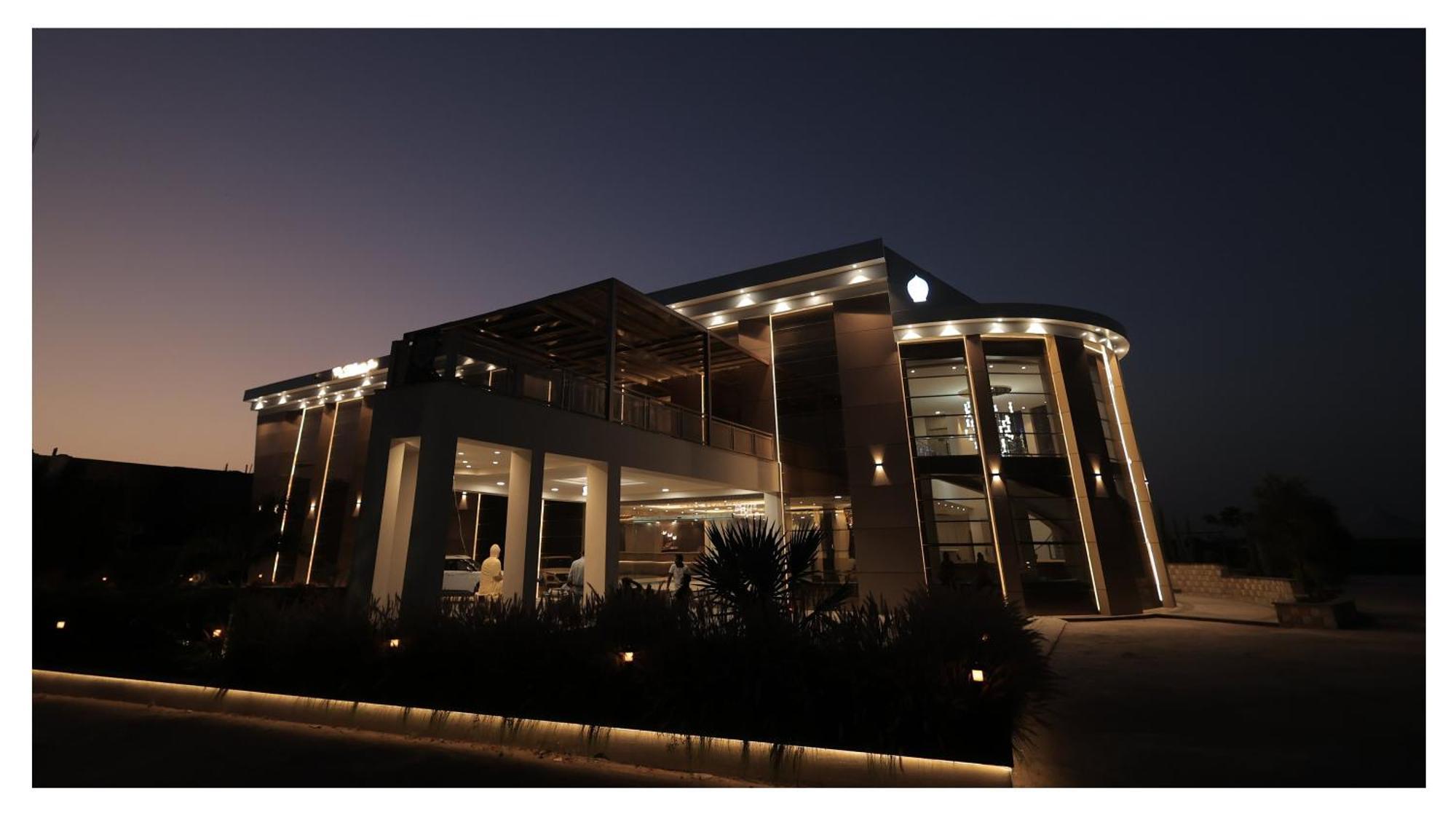 The Riverside Inn Vidisha Exterior photo